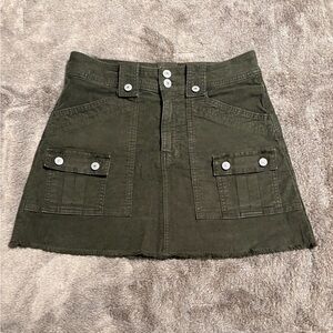 American Eagle Courduroy Denim A-Line Stretch Mini Skirt - Army Green Size 2